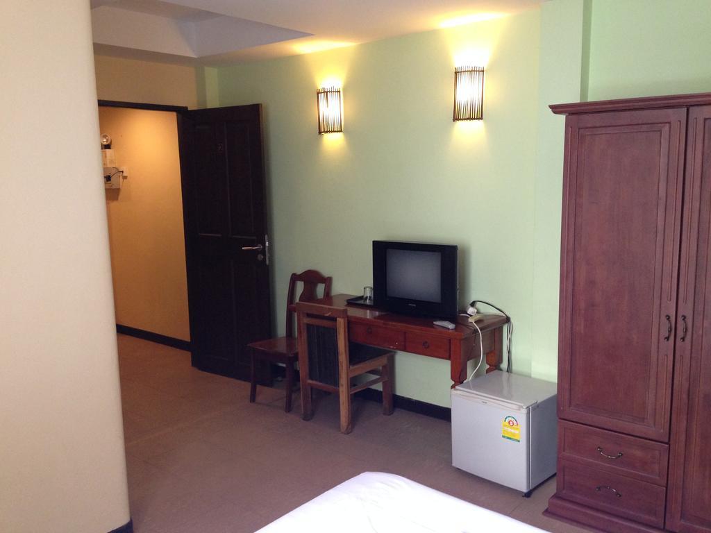 Auberge de jeunesse Tropicoza à Patong Chambre photo