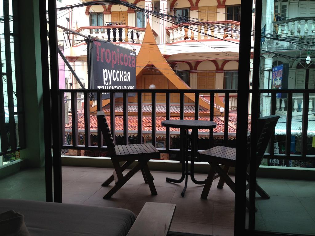 Auberge de jeunesse Tropicoza à Patong Chambre photo
