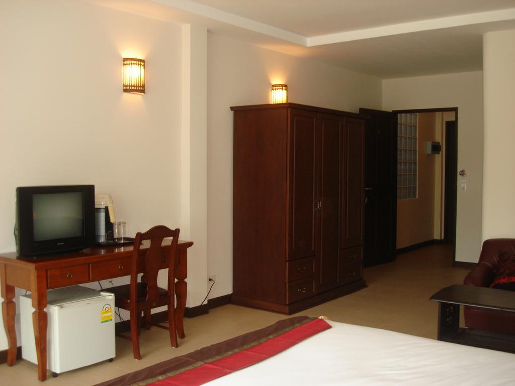 Auberge de jeunesse Tropicoza à Patong Chambre photo