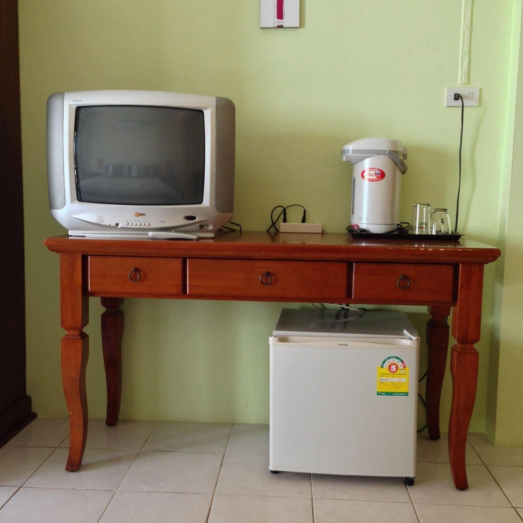 Auberge de jeunesse Tropicoza à Patong Extérieur photo